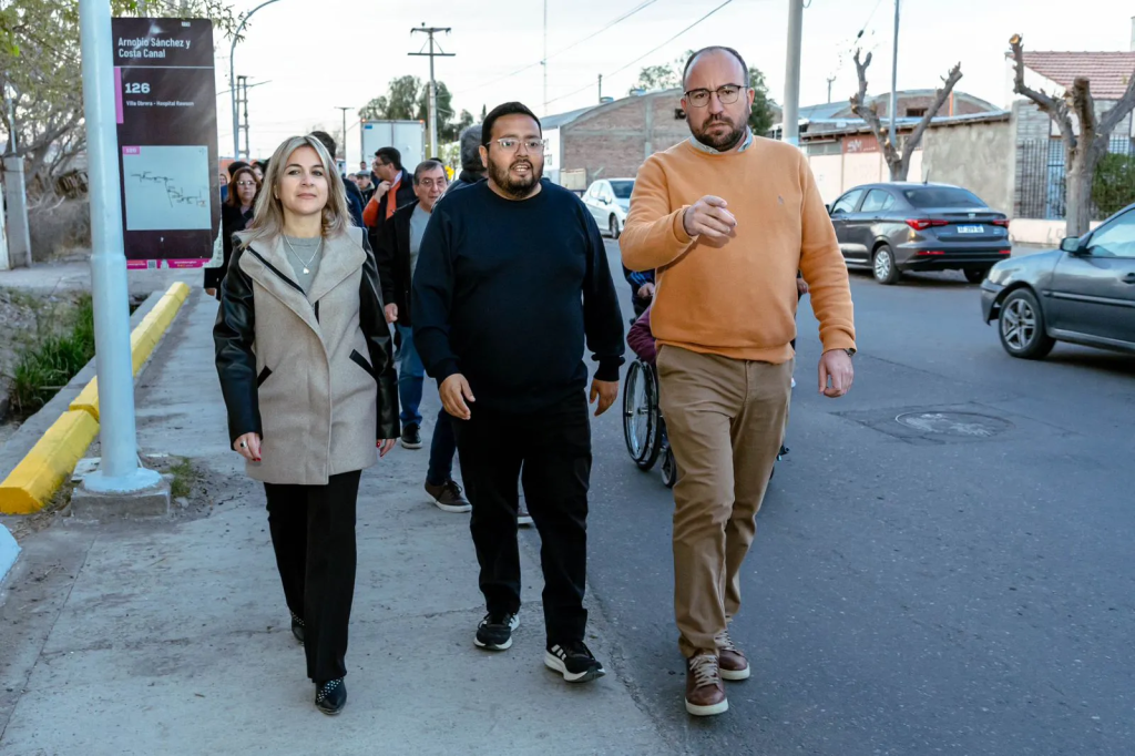 Rivadavia no para de realizar inauguraciones: caminata y nueva vida para el Callejón Sánchez