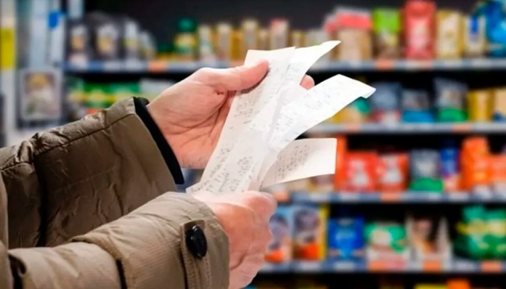 Dato oficial del INDEC: por primera vez en un año, bajó el precio de la canasta de alimentos