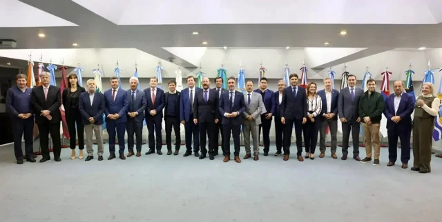 El duro reclamo de los gobernadores a Javier Milei: piden fondos y reactivar la obra pública