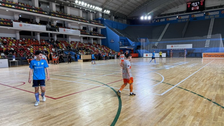 Comienza el Torneo Regional de Futsal Amateur en el Cantoni